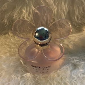 Marc Jacobs Daisy